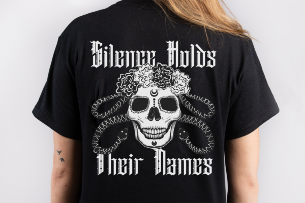 Bladesey – Blackletter Display Font (4) Bladesey – Blackletter Display Font